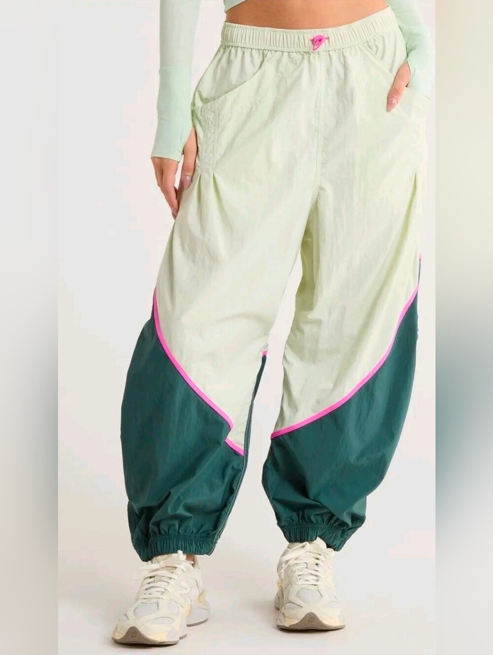 FP Movement Freeflow Pants In Spring Meadow L NWT - Picture 1 of 10
